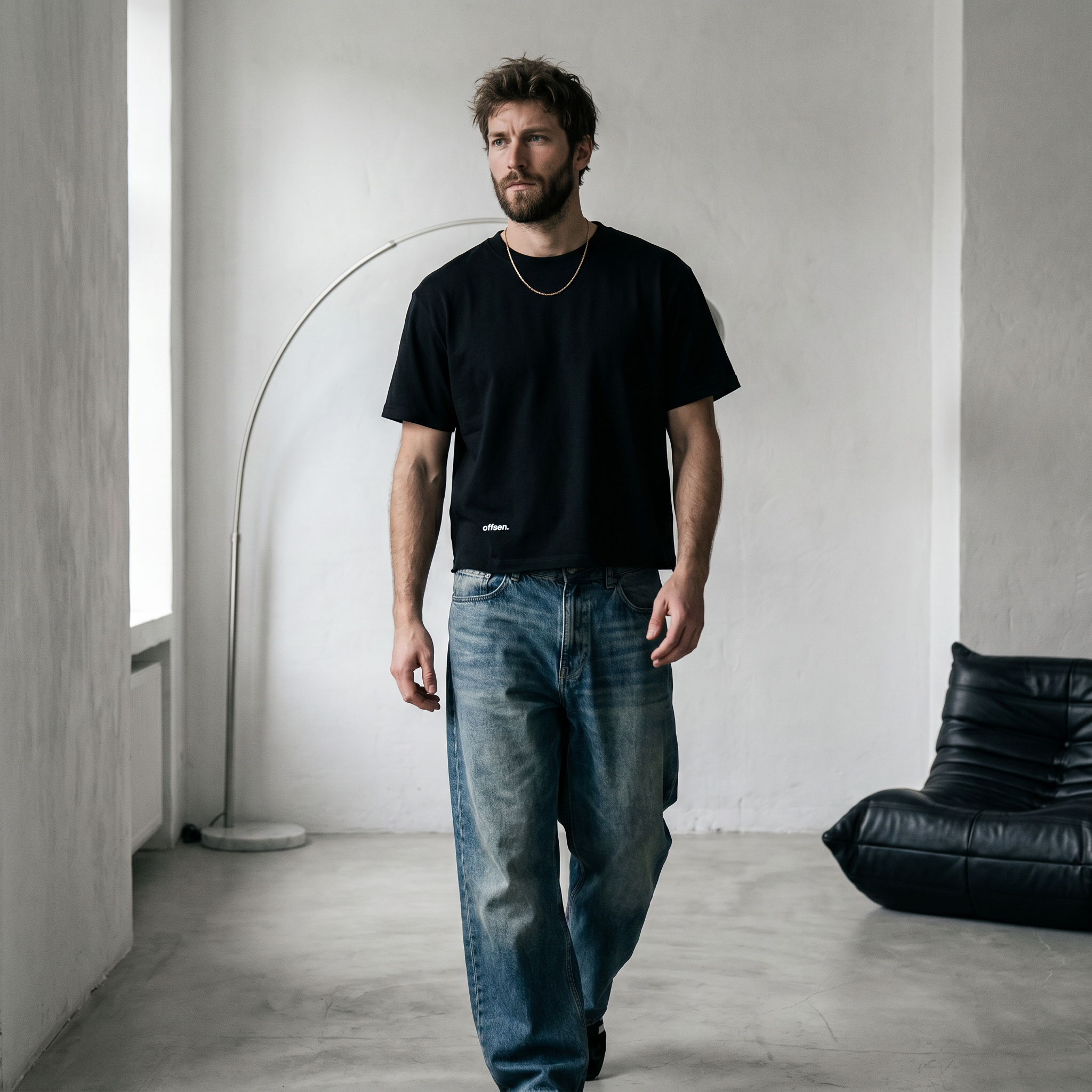 Essential Boxy Tee / Black